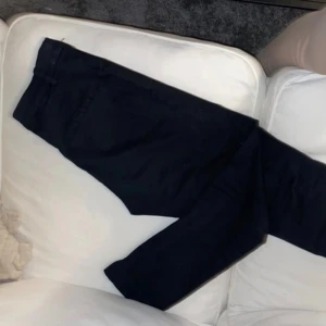 Slacks - Slacks från HM, storlek 38. Dragkedjan sitter på sidan 🖤