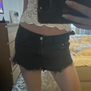 Shorts  - Fina shorts😊