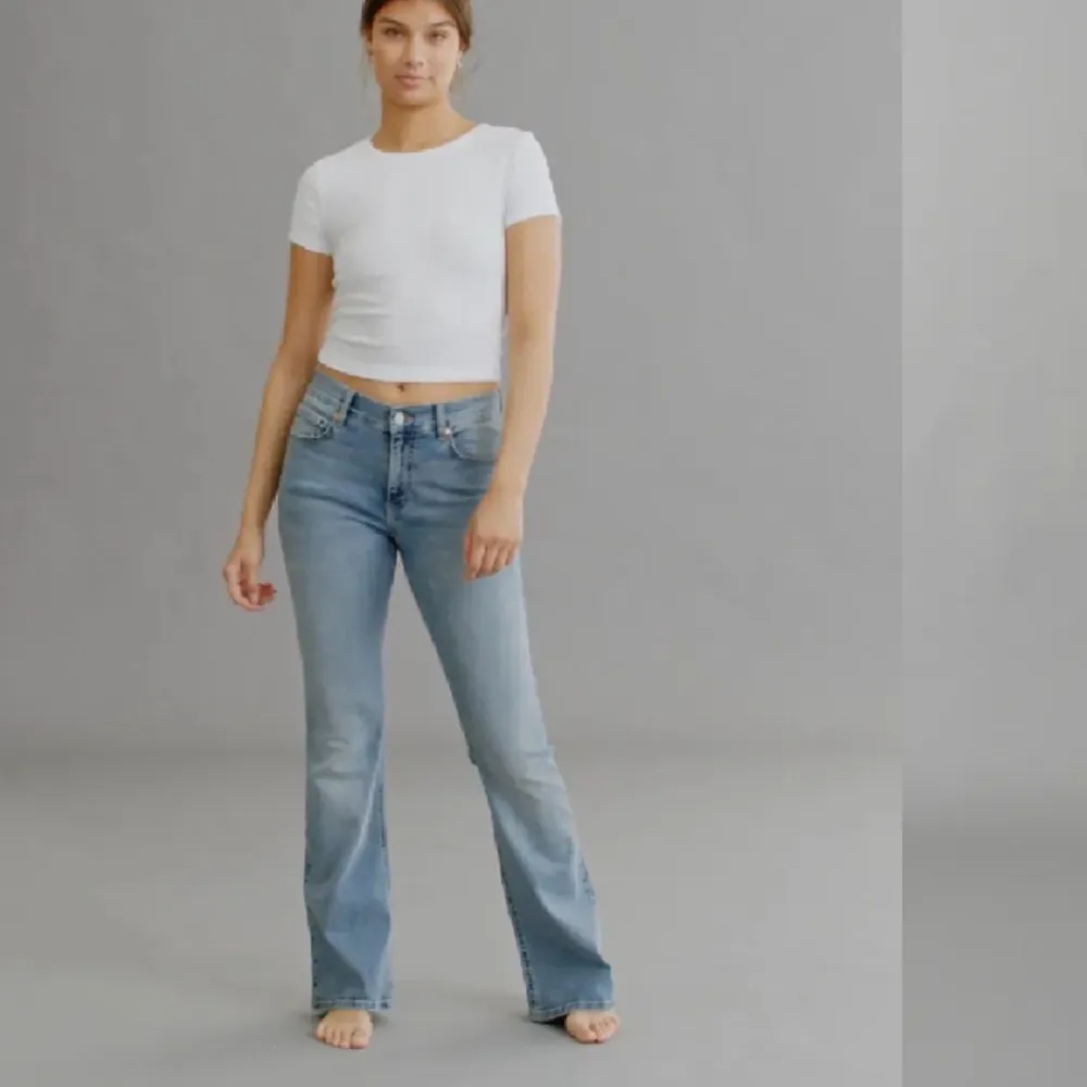 bootcut jeans ifrån Gina, aldrig använda, stl 40 men mer som 38. Jeans & Byxor.