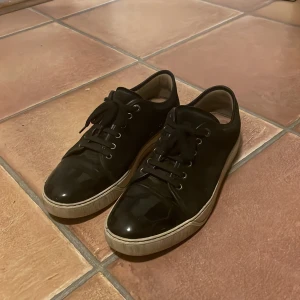 Lanvin skor - Lanvin skor svarta. Storlek 43