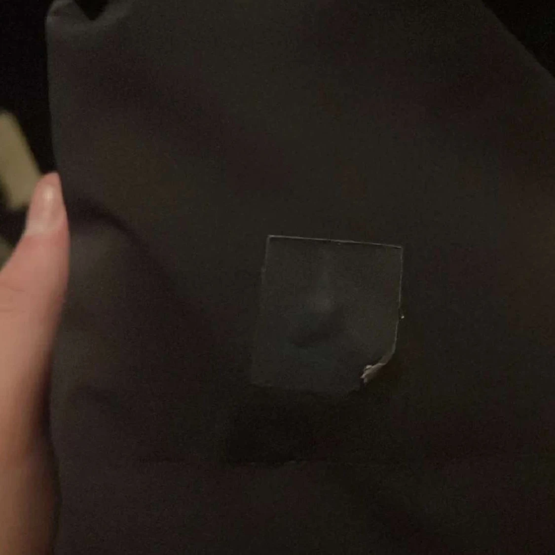 Säljer en fin Sail racing jacka till vintern 9/10 bra skick ett litet hål som inte syns typ som är täckt ändå passa på innan alla jackor är slut till vintern - 90