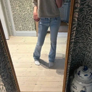 Lågmidjade jeans - Säljer dessa så fina jeans!!😍 
