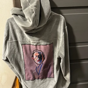 Limitato Zip Hoodie - Mycket bra skick och väldigt unik och snygg!