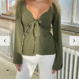 Maddy blus  - Maddy blus i grön
