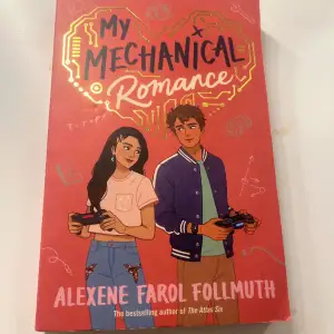 jag säljer ”MY MECHANICAL romance” av Alexene Farol Follmuth. Väldigt bra skick. Säljer då jag läst klart den. Extremt bra och mysig bok❤️köpt för 120kr och säljer för 55kr🫶