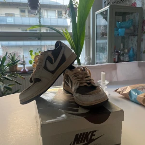 Jordan travis scott - Schyssta skor i bra skick, som nya, skriv privat vid intresse 