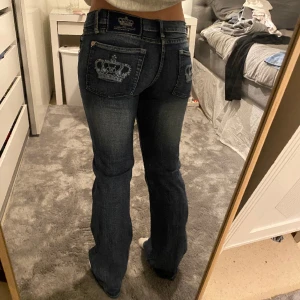 VictoriaBeckham jeans  - Bootcutjeans från VictoriaBeckham - innerbenslängd 83 och midjemått 88