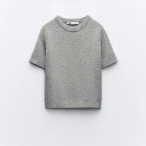 Zara stickad tröja - säljer min helt nya zara stickade tröja!! lappen kvar, aldrig använd💕