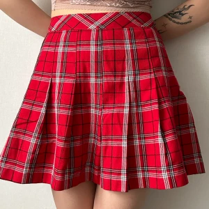 Red skirt - Nice condition and great design 