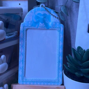 Pc holder - Cute babyblå pc holder i fint skick:) hör av vid frågor🩵