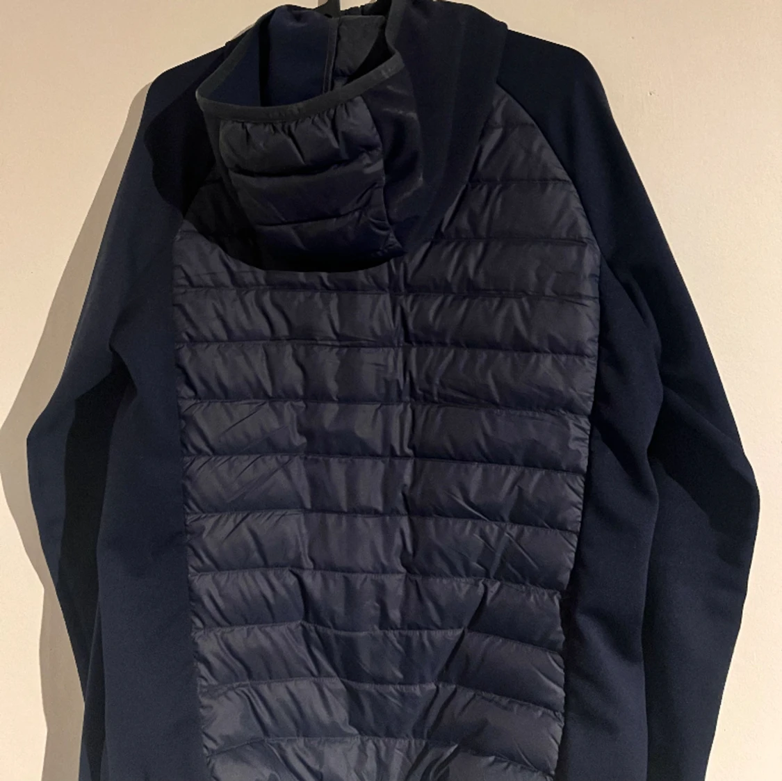 Peak Performance hybrid jacka  - 91