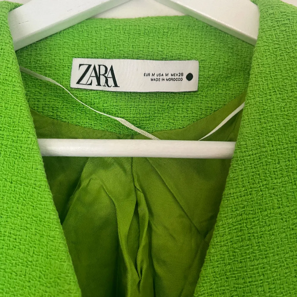 Grön top ifrån Zara. Perfekt till sommaren! 💚. Toppar.