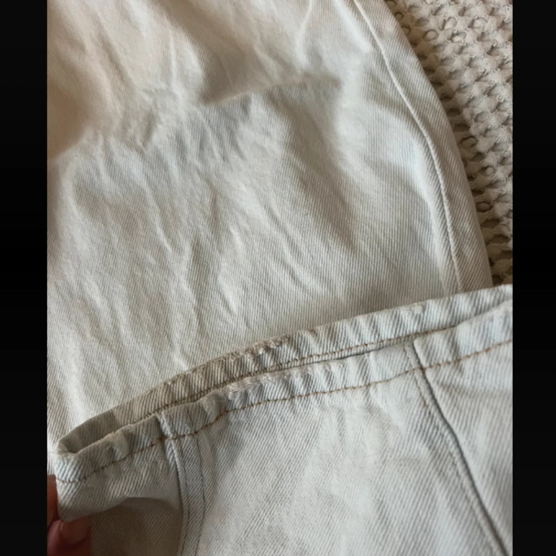 Light blue jeans collab Pull & bear ft. Sadie Zink - 91