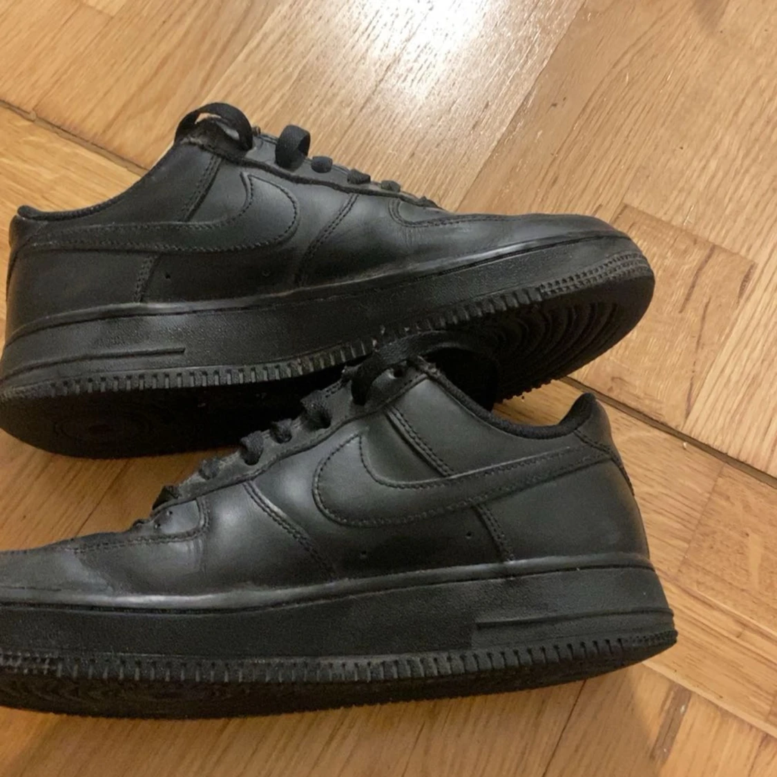 Svarta airforce1 - 90