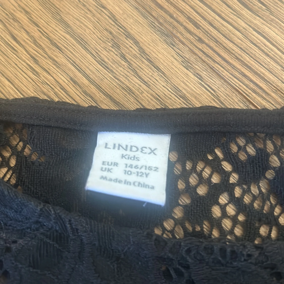 Svart långärmad tröja med små mönster💞 - 90