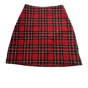 Kjol - Så söt och vintage rutig kjol med dragkedja där bak! Använt endast 3 gånger, super bra skick❤️