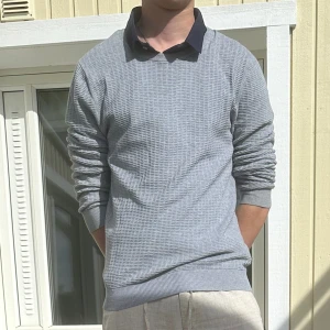 East West tröja i storlek M - Skön och fin tröja i storlek M