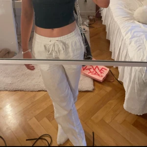 Linnebyxor  - Super fina linnebyxor från hm. Lågmidjade. 