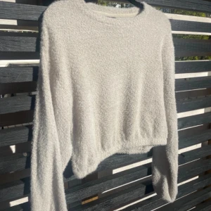 Tröja - En tröja (mer information kontakta mig)