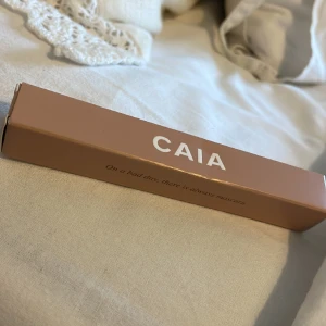 Mascara - Säljer en av caias mascaror (vanz va-va volume). Helt oanvänd samt oöppnad. Nypris: 245 kr Mitt pris: 195 kr