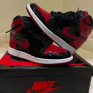 Jordan 1 patent bread  - Använd en gång, allt e perfekt!