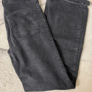 High waist jeans  - Använd ett par gånger 