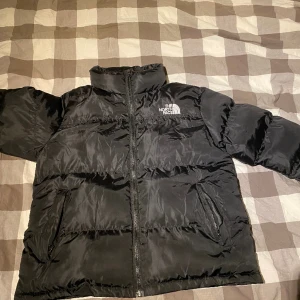 North face jacka  - Vill bara bli av med den 