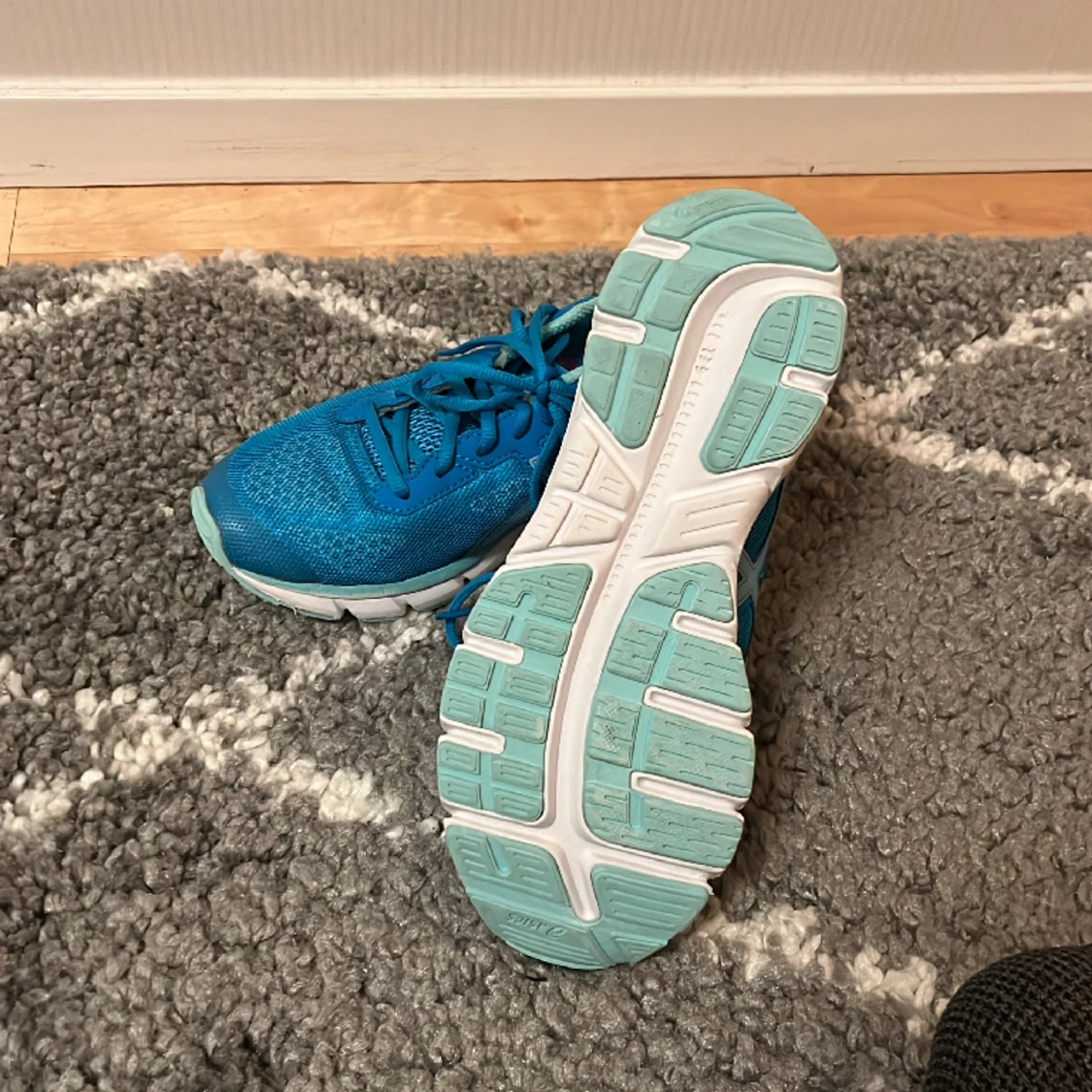 Asics Inomhusskor  - 1