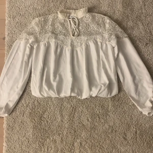 Blus - Jättefin blus som tyvärr inte kommer till andvändning ❤️ skriv privat för fler bilder❤️