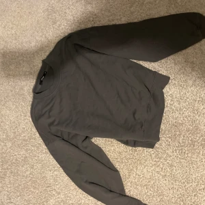 Sweatshirt  - Denna från bikbok. Superfin. Kom privat för mer information 💕