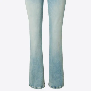 Söker ltb jeans  - 25/32  Kontakta mig