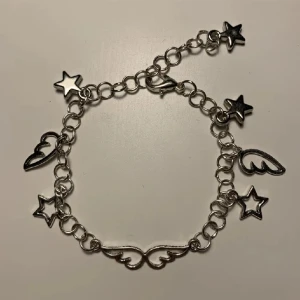 ARMBAND - Handgjort armband som är justerbart💗