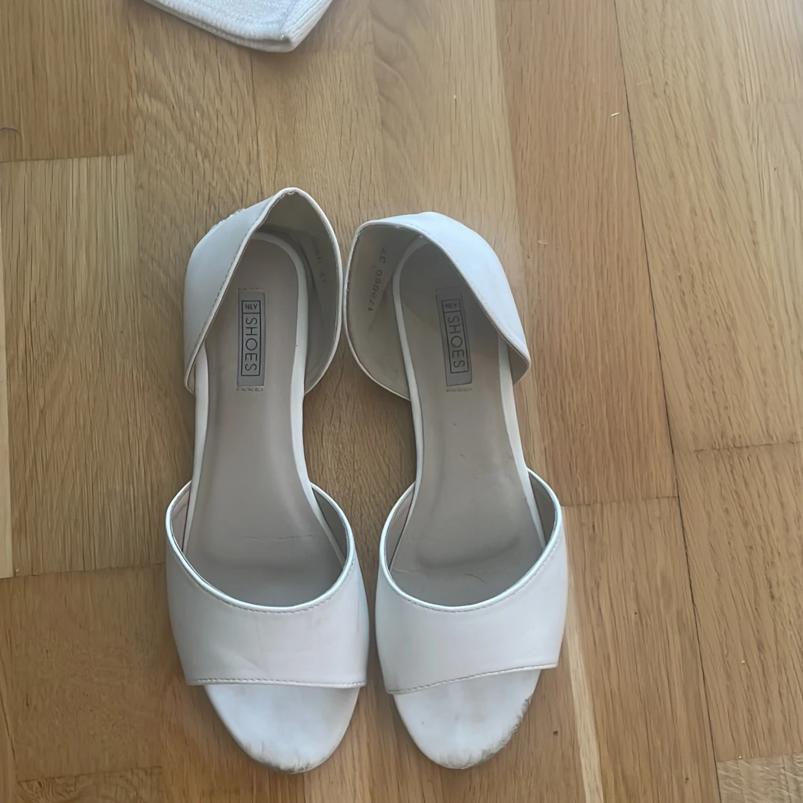 Tofflor/ sandaler/ skor 