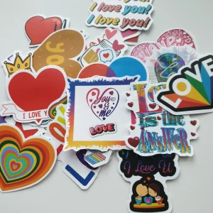 25st love, hjärtan klistermärken, stickers, pyssel  - Klistermärken/stickers  Motiv: Love, hjärtan, kärlek  Antal: 25st  Skick: oanvänd  Kul att använda till pyssel, scrapbooking och annat 