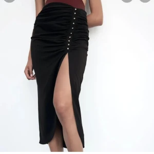 Zara kjol - Ny med lappen kvar 