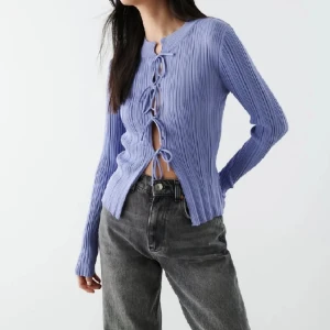 Gina tricot topp  - oanvänd topp från Gina tricot 