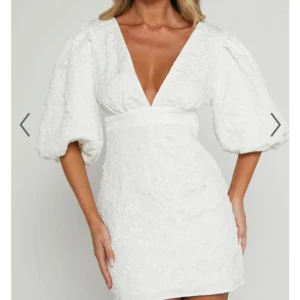 klänning  - Klänning 