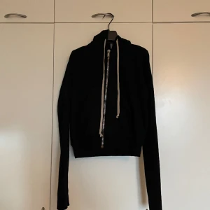Rick Owens Cropped Hoodie - Rick Owens Drkshadow zipper hoodie, slightly shorter length. 100% cotton, excellent condition. Size M