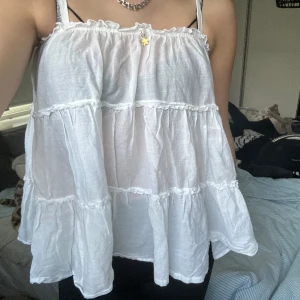 Gulligt linne - Super gulligt linne i storlek 160 men passar även XS🤍