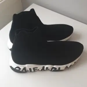 Balenciaga speed skor, använda en gång, Bra skick och äkta 