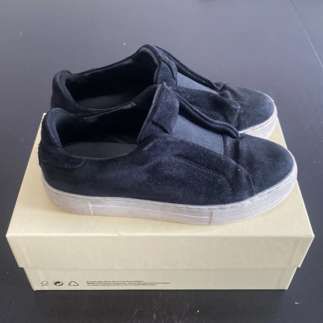 Clear l360 laceless black arigato