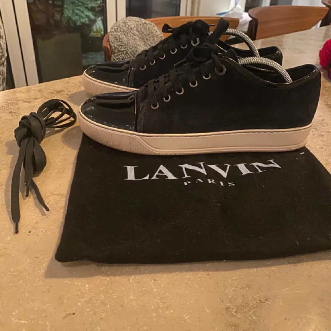 Lanvin  - 90