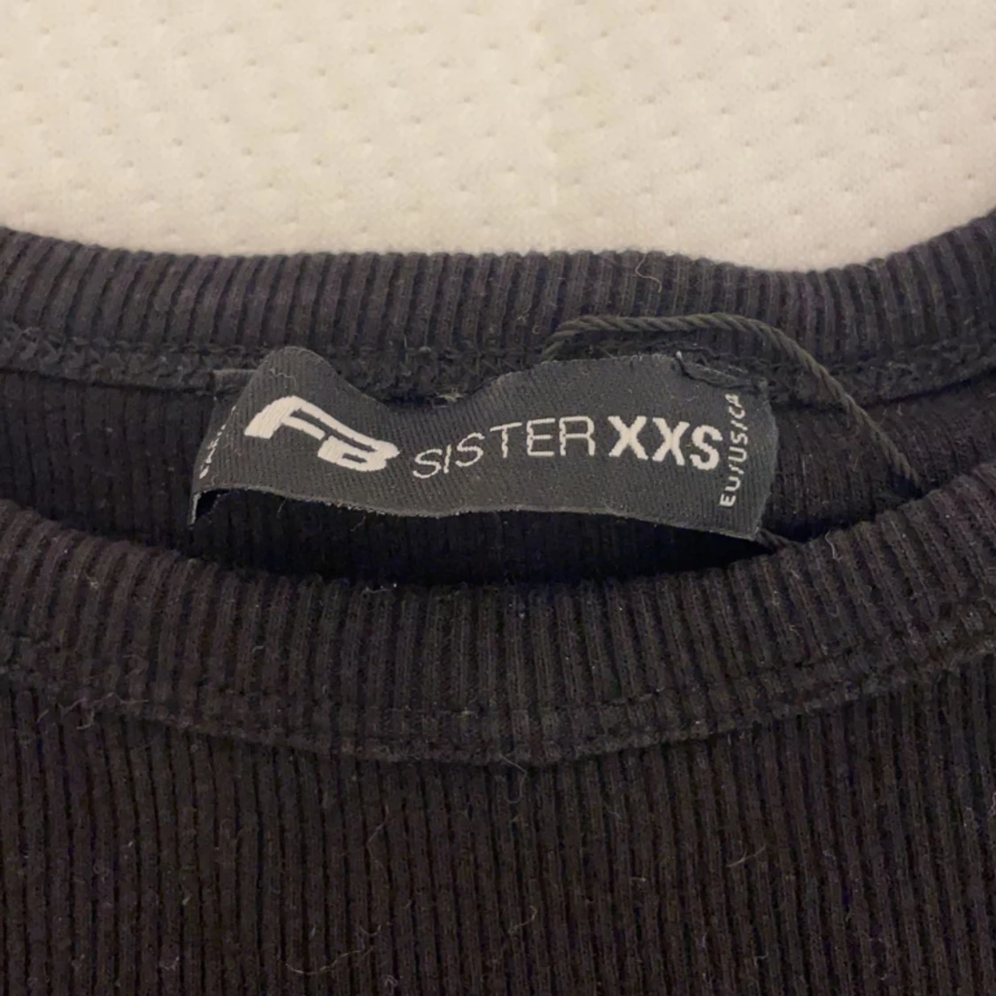 Svart långärmad tröja  - 90