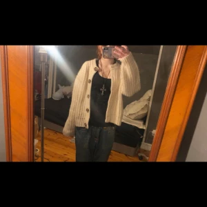 Super tjock vit kofta - Kofta som är super bra om de är kallt ute❤️ den är söt❤️