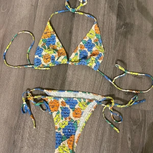 Bikini - Använd fåtal gånger. Är självklart tvättad!