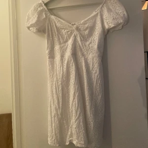 Hollister klänning - Klänning använd en gång