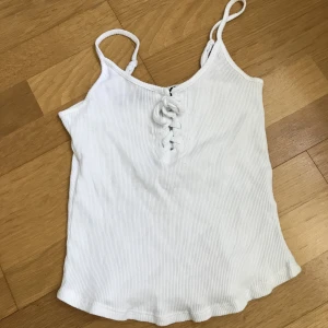 Vitt linne - Vitt skönt linne. Aldrig använt. 💝