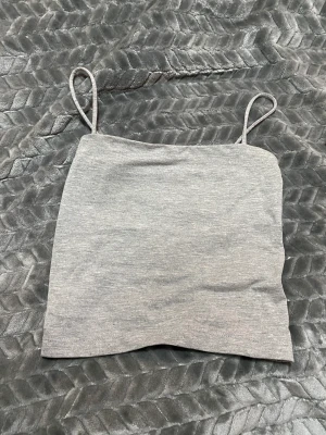 Linne - Grått linne från Gina i strl xs.