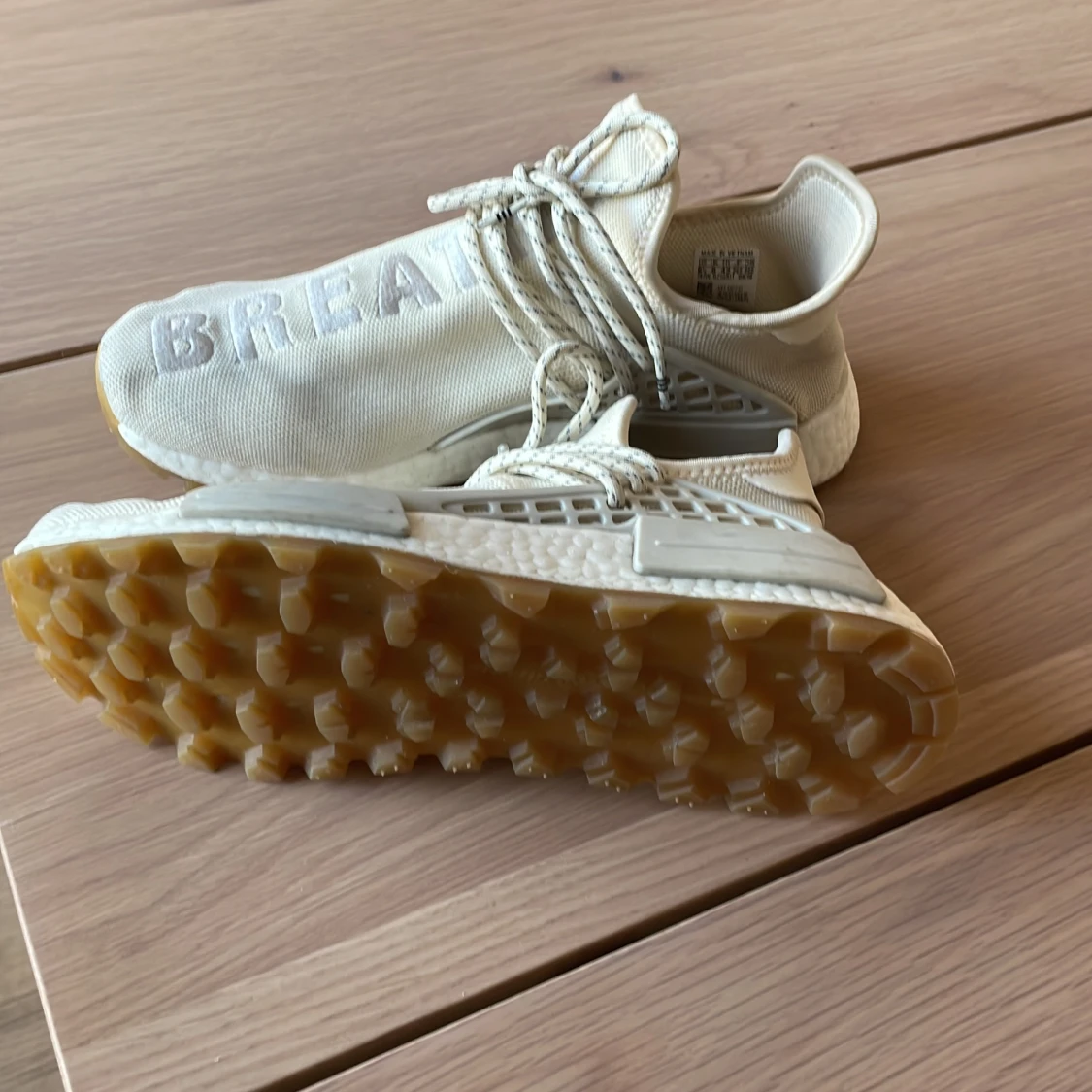 Human race ”butter white” - 90