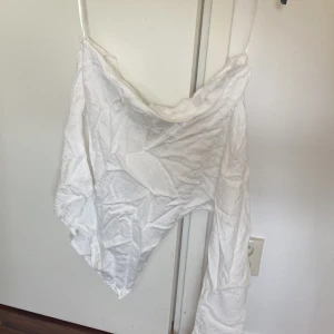 One shoulder topp - Jätte fin skimmeln one shoulder topp från Gina som jag inte använder längre!